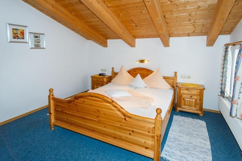 Cafe Chiemgau Und Gaestehaus Ruhpolding Dış mekan fotoğraf